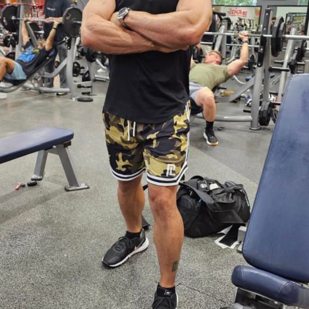 CAMO ELEVATE SHORTS