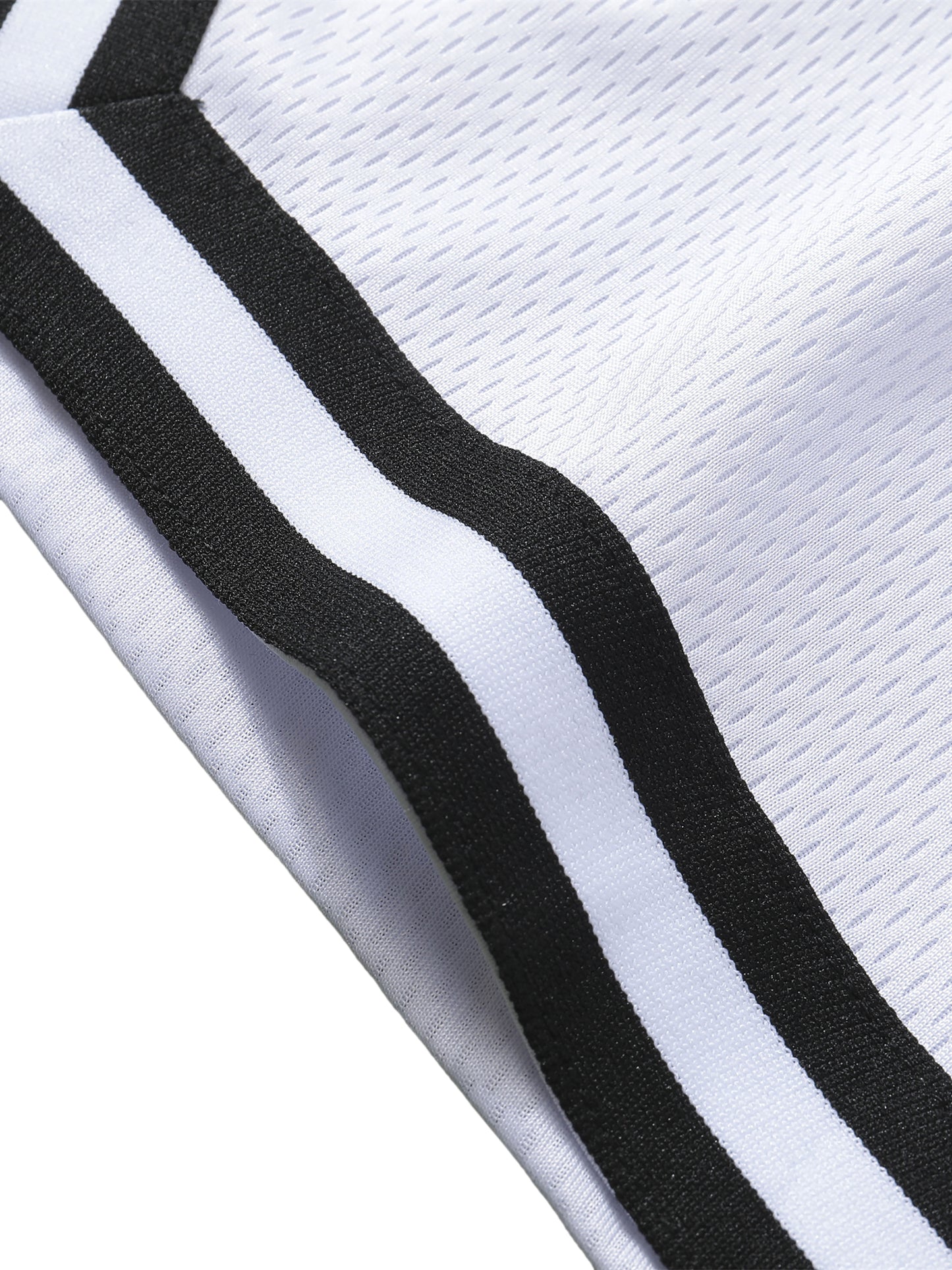 Classic Stripe Trim Zip Pocket Basketball Shorts - 160 GSM